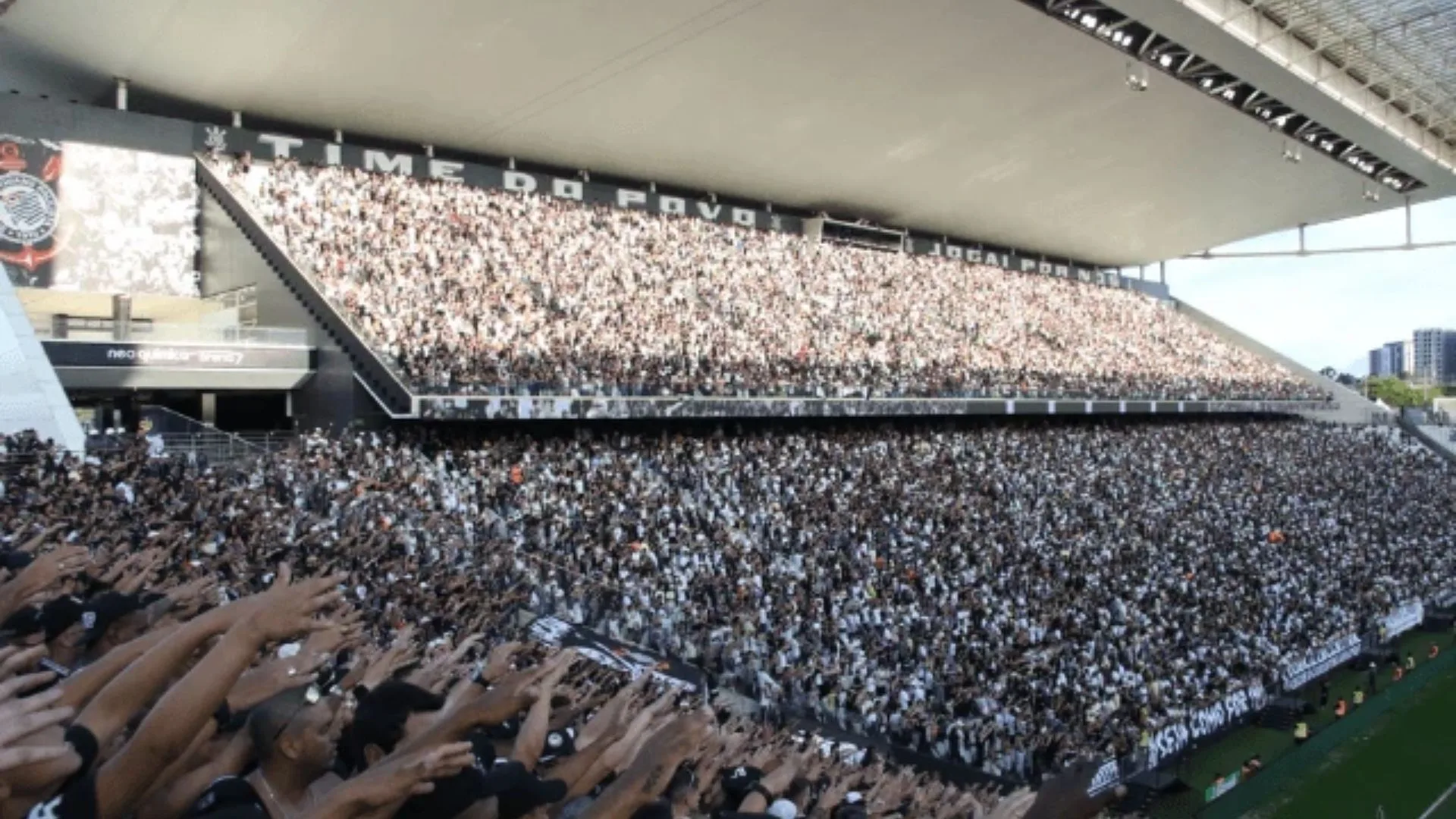 Oito foragidos são presos em jogo do Corinthians.| Foto: Reprodução José Manoel Idalgo/ Ag. C...