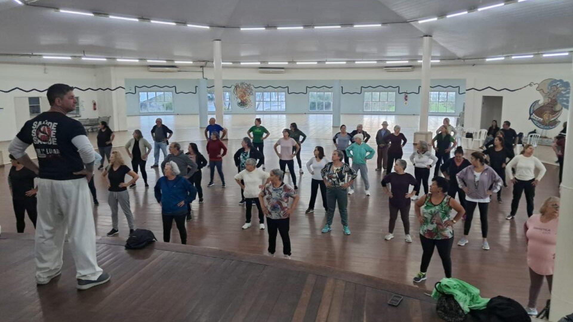 Cati, de São José, inicia aulas de Ginástica Terapêutica Chinesa para pessoas idosas – Pref...