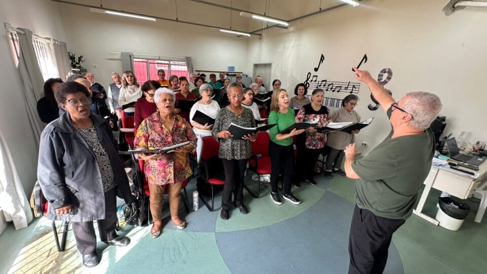 Coral do Cati leva música e integração para a Apae de Laguna na sexta-feira (7) – Prefeitura...