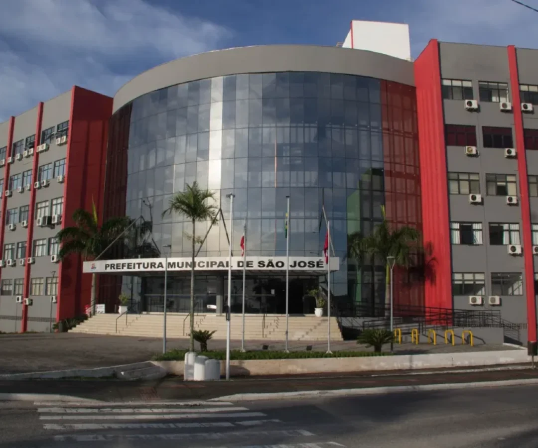 Prefeitura de São José abre inscrições para licença remunerada de servidores que cursam Mest...